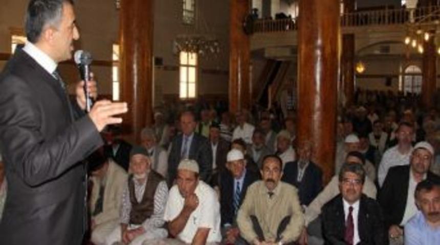 Cami Cemaatine Vaaz Yerine Deprem Semineri