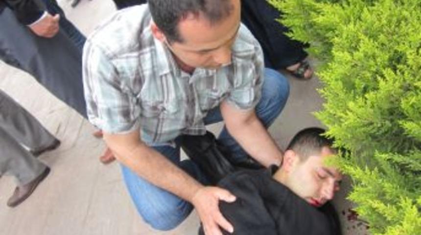 Otomobil Motosiklete &Ccedil;arptı: 1 Yaralı