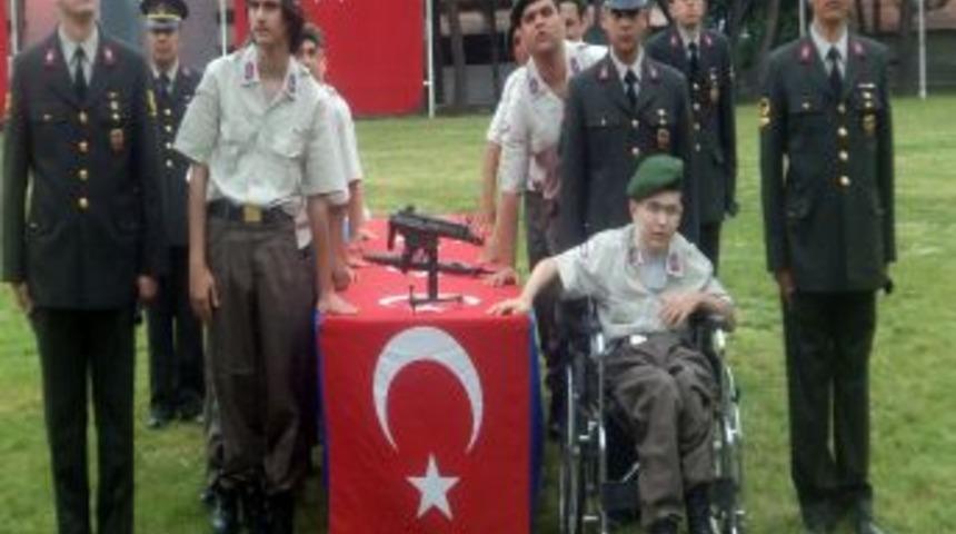 Kışla Oley Oley Ile Yankılandı