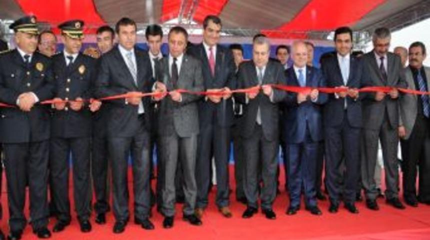 Kırşehir Belediyesi Kamp&uuml;s&uuml;, Bakan Muammer G&uuml;ler Tarafından A&ccedil;ıldı