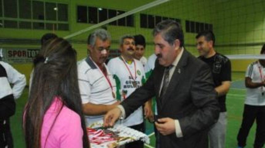 Ceylanpınar&rsquo;da Voleybol Coşkusu