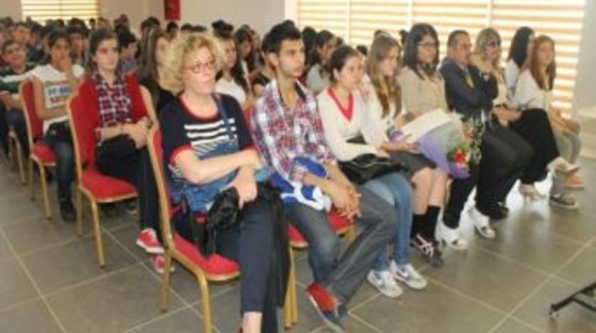 &Ouml;demiş Fen Lisesi&rsquo;nden Gen&ccedil;lere Gelecek İ&ccedil;in Pusula