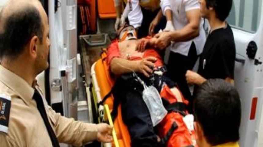 Tır Otomobille Çarpıştı: 1 Yaralı