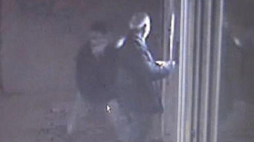 'Kaddafi' polisten ka&ccedil;amadı