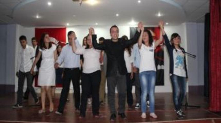 Anne Sevgisini Anlattılar