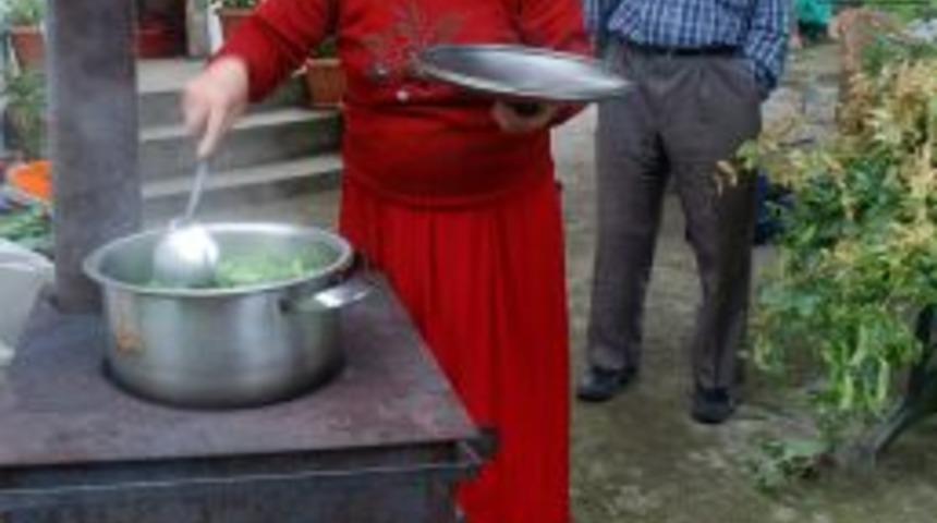 Kocası Engelli Kadın, Balık&ccedil;ılık Yaparak &Ccedil;ocuklarını Okutuyor