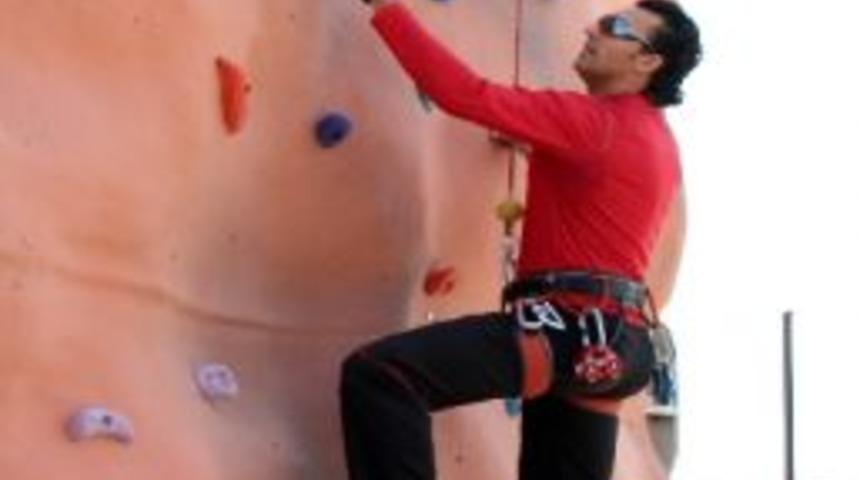 Ahlatlıbel'de Kaykay Pisti Ve Tırmanma Duvarı Heyecanı