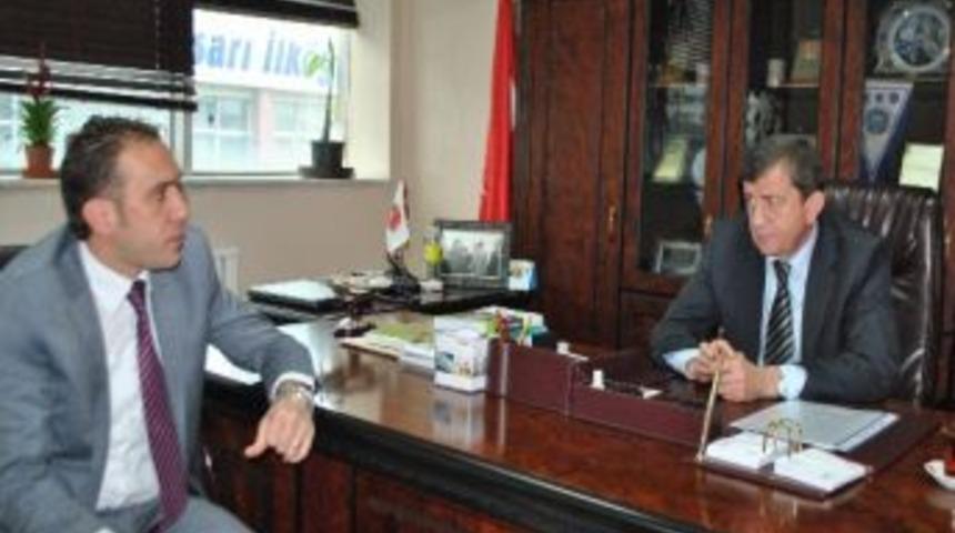 Trabzonspor Başkan Adayı Emre Aksoy Se&ccedil;im Gezilerini S&uuml;rd&uuml;r&uuml;yor