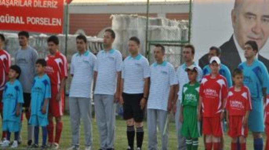 Güral Porselen'de Futbol Turnuvası Heyecanı
