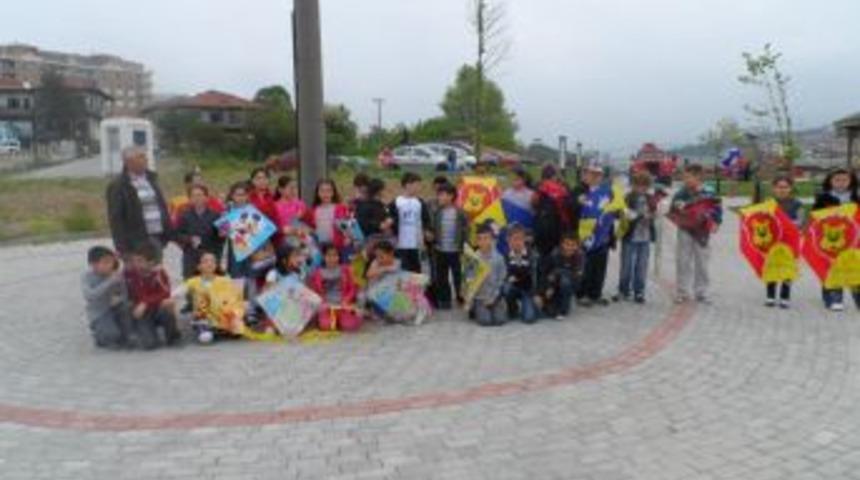 &Ouml;ğrenciler U&ccedil;urtma U&ccedil;urdu