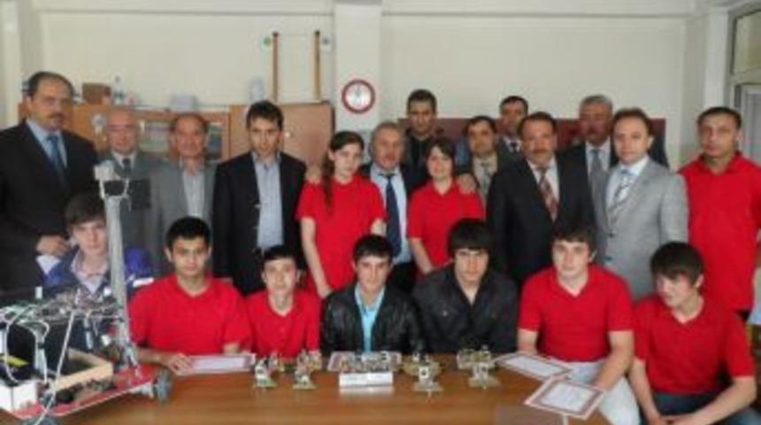 Robot Kulub&uuml; &Ouml;ğrencilerine Teşekk&uuml;r