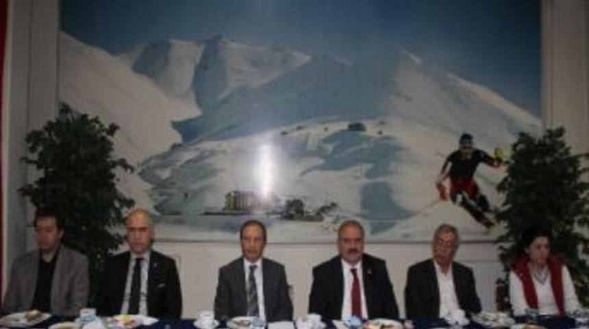 Sgk En Fazla Prim &Ouml;deyen İşverenleri &Ouml;d&uuml;llendirildi