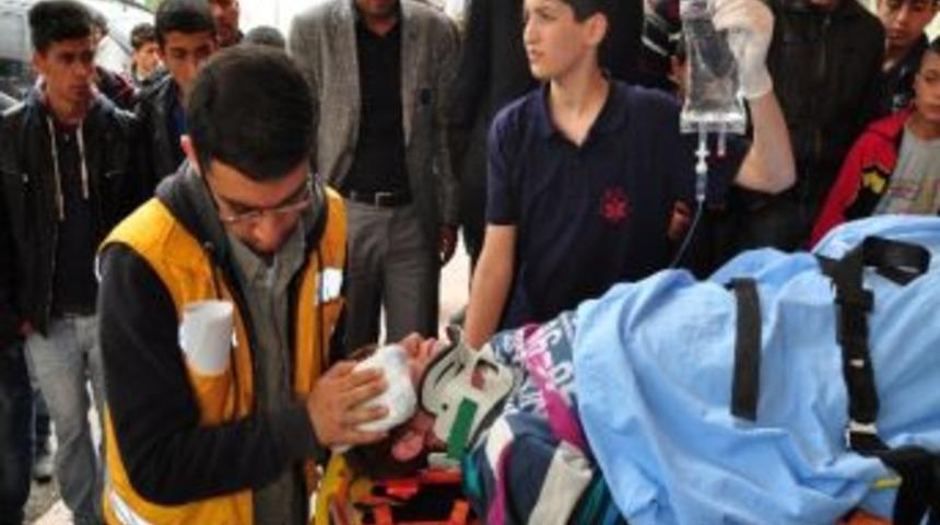 Hizan&rsquo;da Trafik Kazası: 2 Yaralı