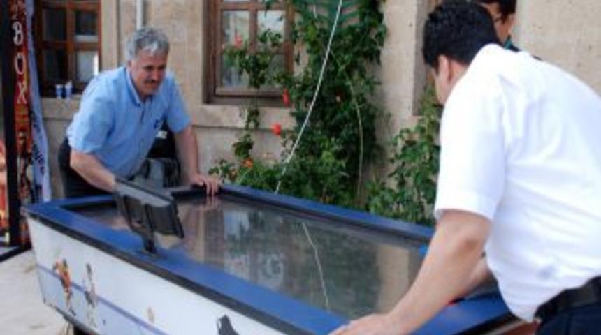 Ispartalılar, Eğitim Yararına D&uuml;zenlenen Şenliğe Yoğun Ilgi G&ouml;sterdi