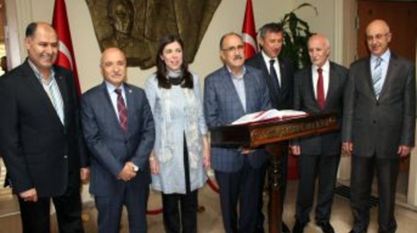 Atalay: S&uuml;re&ccedil; H&uuml;k&uuml;metin Planlandığı Gibi Devam Ediyor