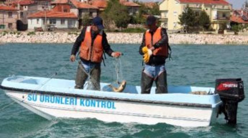 Ka&ccedil;ak Avcılar Yakalıyor, Onlar G&ouml;le Salıyor