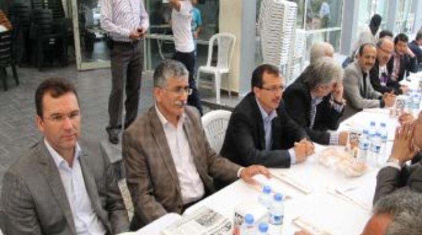 Akhisar&rsquo;da Engelliler Kahvaltıda Buluştu