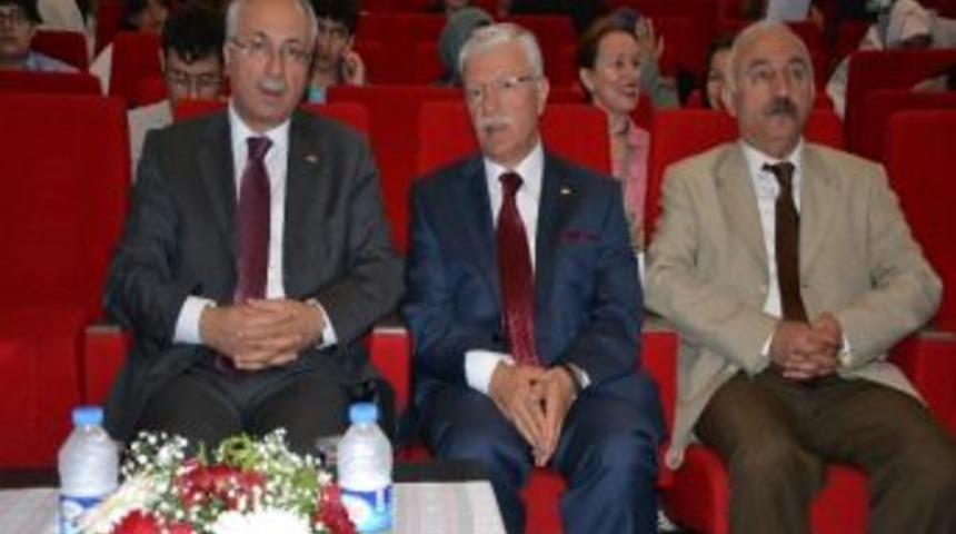 Sosyal Bilimler Sempozyumu Manisa&rsquo;da Yapıldı