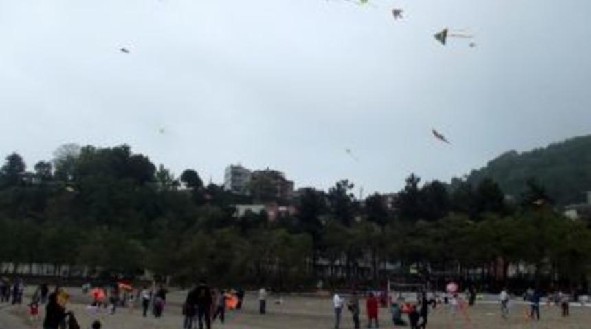 Minik &Ouml;ğrenciler U&ccedil;urtma Şenliğinde Buluştular