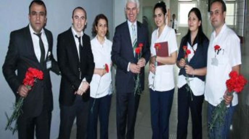 Milletvekili Şahin: Sağlık Çalışanlarına Göz Bebeğimiz Gibi Bakmalıyız