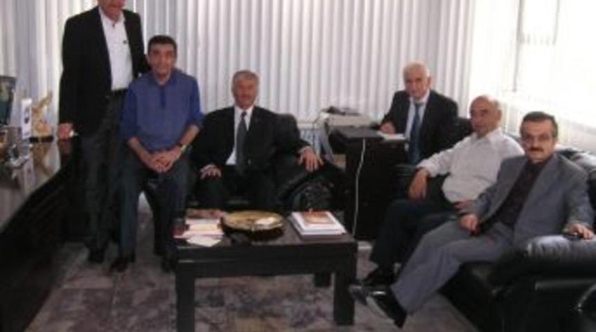 Turan Emeksiz 1973 Mezunları Derneği Kurulacak