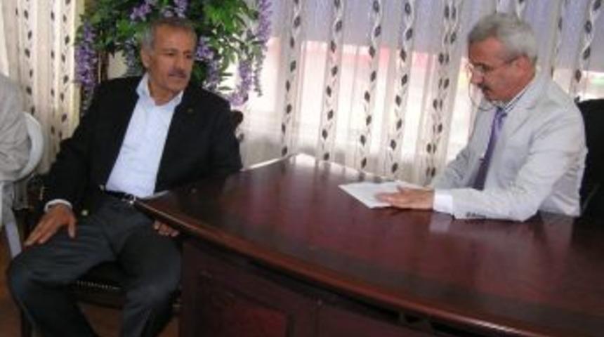 Ak Parti Malatya Milletvekili Mustafa Şahin, Par&ccedil;ikanlılar Derneği&rsquo;ni Ziyaret Etti