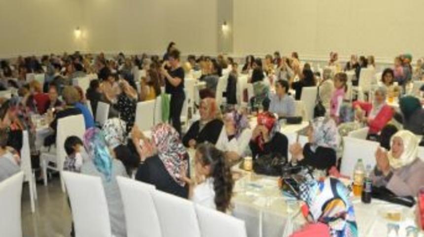 Anneler Altınkum&rsquo;da Eğlendi