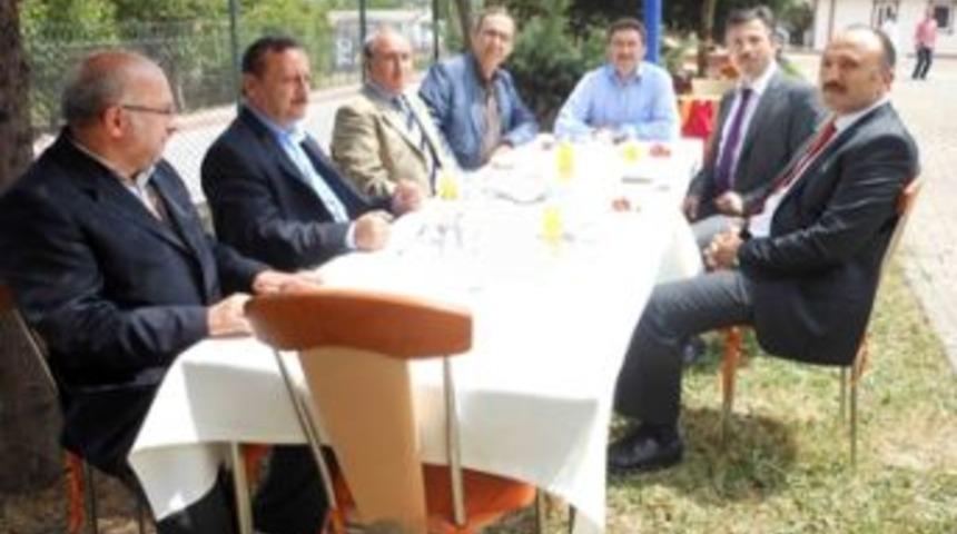 G&uuml;len Y&uuml;zler &ccedil;alışanları stres attı