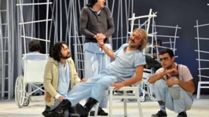 &lsquo;Guguk Kuşu&rsquo; Kadık&ouml;y&rsquo;de sahne alıyor