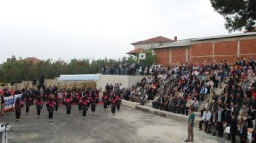 K&ouml;y Muhtarının Gayretleriyle Yapılan Sağlık Lisesi A&ccedil;ıldı