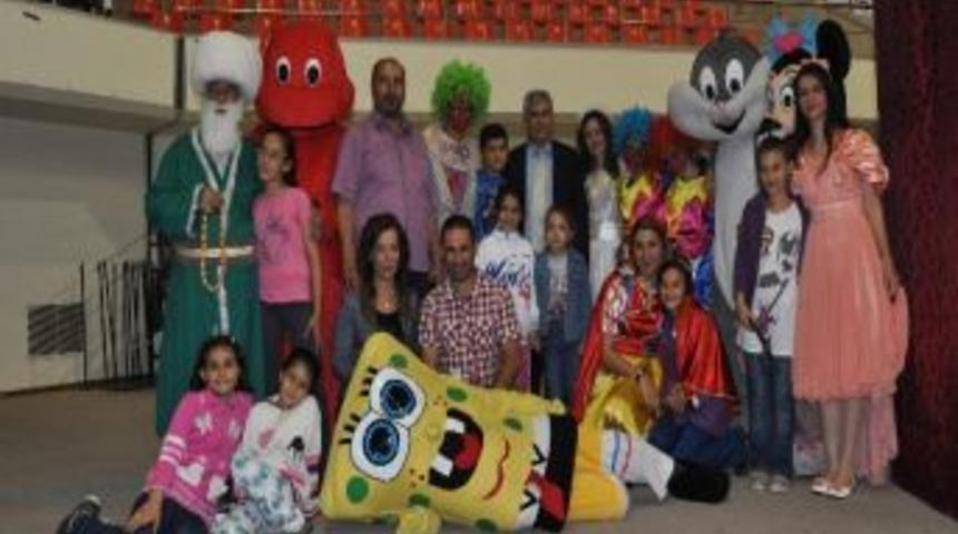 &Ccedil;ocuklar, Sirkte Unutamayacakları Bir G&uuml;n Yaşadı