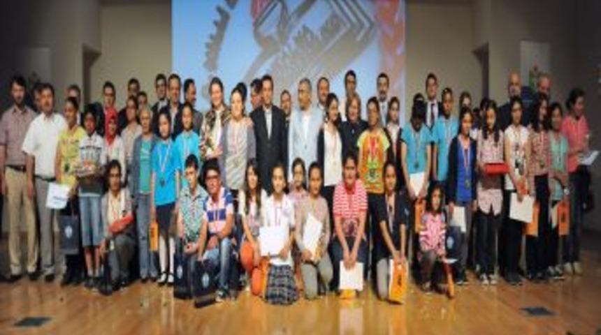 Antalya'da 100 Temel Eser Kitap Okuma Yarışması Sonu&ccedil;landı