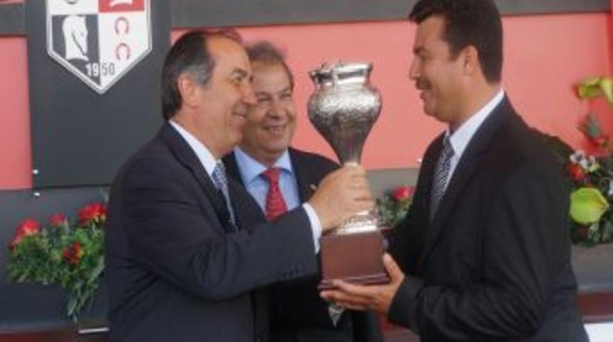 AB Bakanlığı Koşusunu Opstinate Kazandı