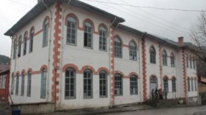 Tarihi Okulun Restore Edilecek