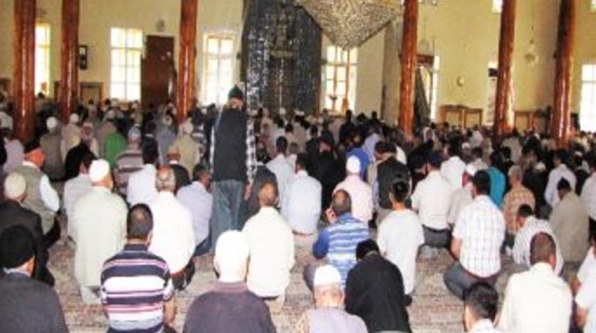 Yağmur Yağması İ&ccedil;in Dua Ettiler