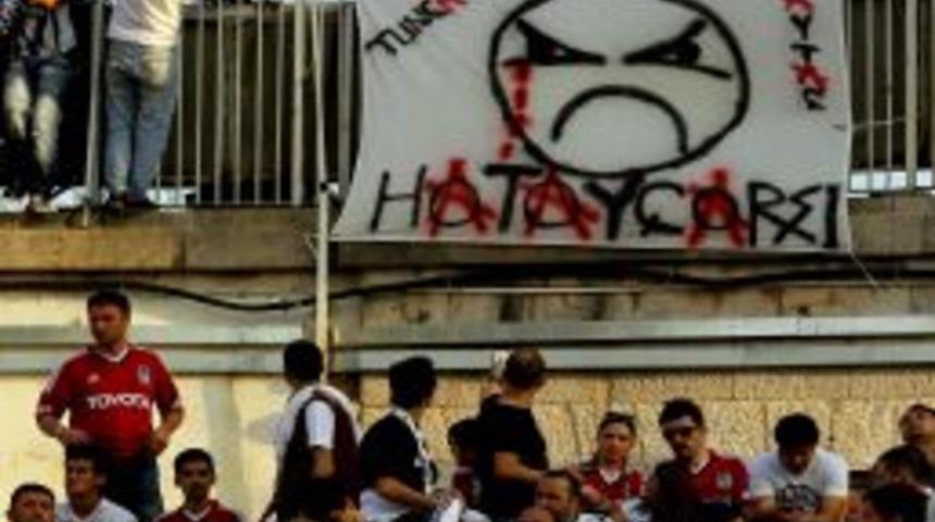 Veda Ma&ccedil;ında İn&ouml;n&uuml; Stadı Tamamen Doldu