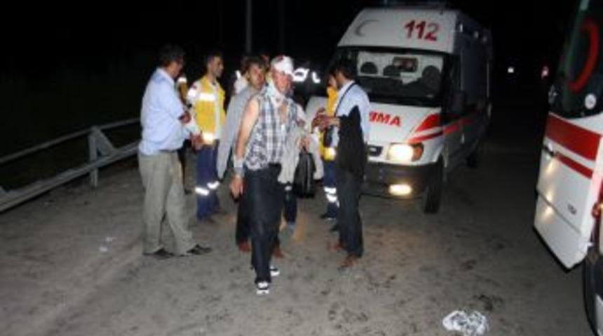 Sakarya'da trafik kazası: 41 Yaralı