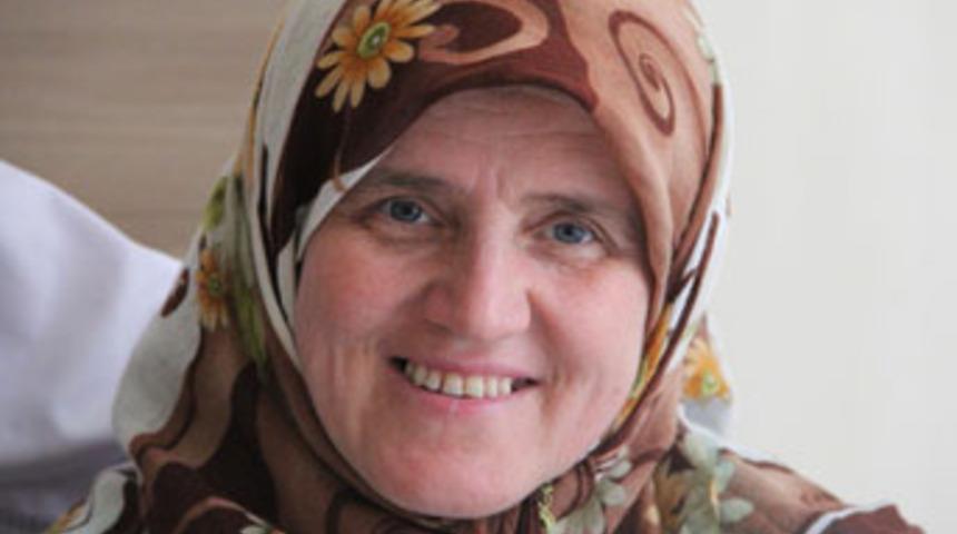 Anneler g&uuml;n&uuml;nde kızına b&ouml;breğini bağışladı