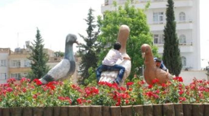 Şanlıurfa&rsquo;da S&uuml;sler Yok Ediliyor