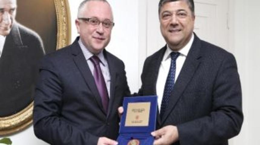 Bornova&rsquo;ya Balkan İlgisi