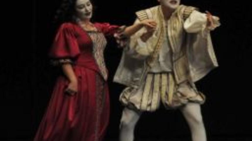 Erzurum Devlet Tiyatroları, 1 G&uuml;nde 510 &Ouml;ğrenciyi Tiyatro Sahnesi İle Buluşturacak