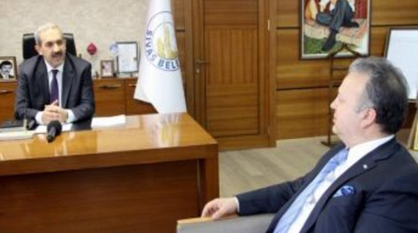 İstanbul'da Yaşayan Sivaslı İşadamlarından Başkan &Uuml;rg&uuml;p'e Ziyaret