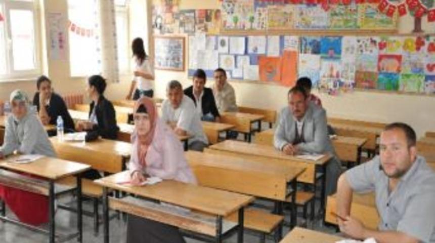 Yerk&ouml;y&rsquo;de A&ccedil;ık Lise Sınavlarına Yoğun Katılım