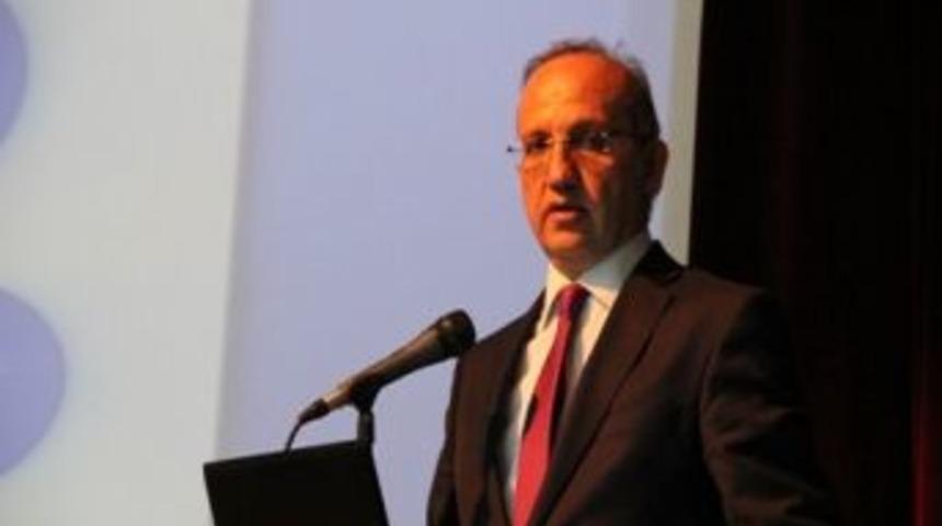 Vali Yurdakul&rsquo;dan Anneler G&uuml;n&uuml; Mesajı