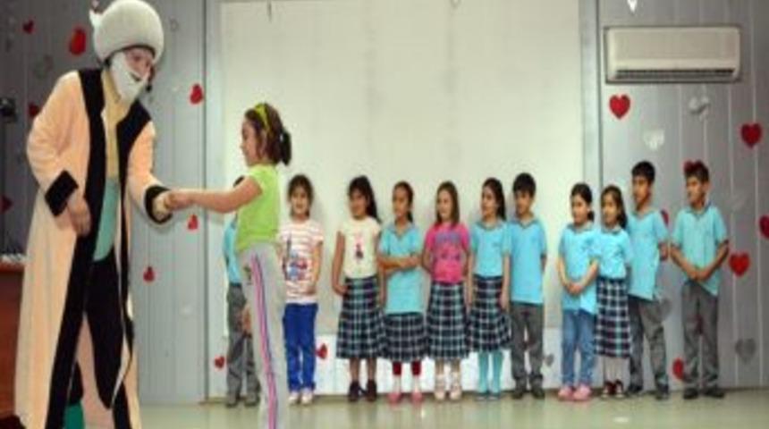 Nasreddin Hoca Tiyatrosu G&ouml;sterisi Sunuldu