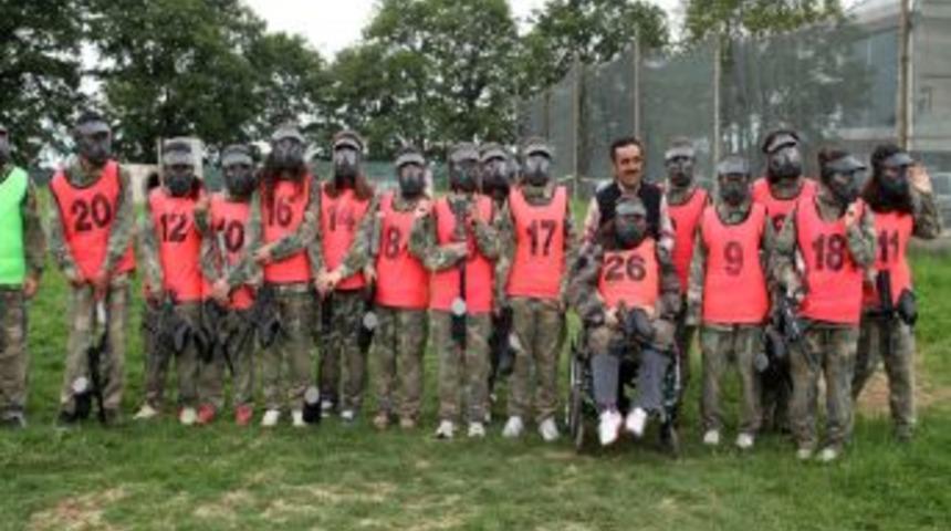 Engelliler Paintball Oynadı Stres Attı
