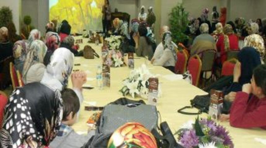 Tatvan Aile Destek Merkezi Anneleri Unutmadı