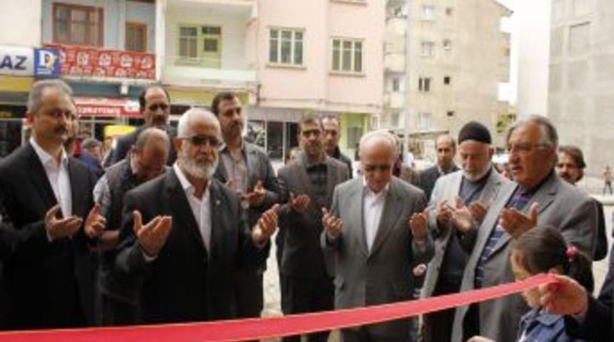 Ebrar Derneği&rsquo;nin Kermesi Dualarla A&ccedil;ıldı