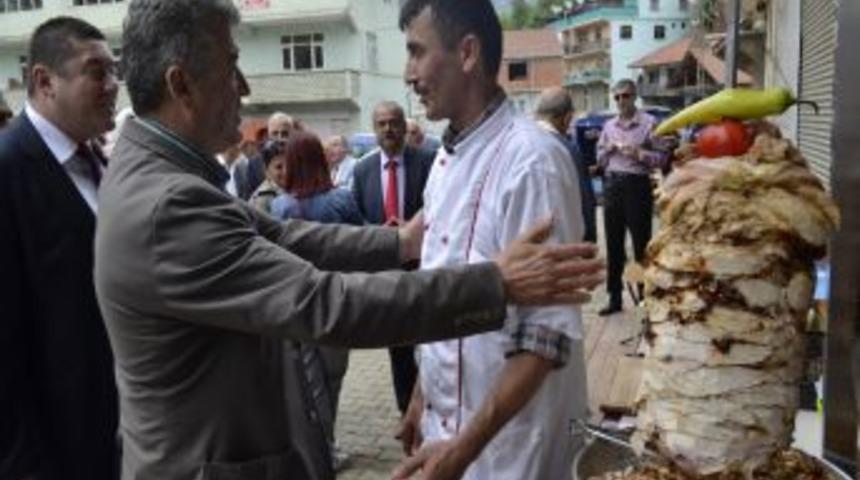 CHP'li Akkaya: Reyhanlı'da Anneler, Anneler G&uuml;n&uuml;'nde Ağlıyor