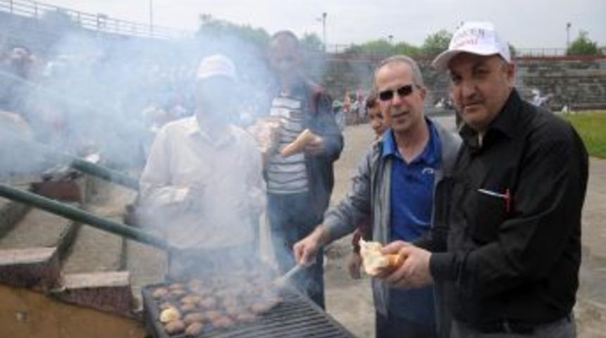 T&Uuml;MDER Tarafından D&uuml;zenlenen 1.Bahar Şenliği Coşkuyla Yapıldı